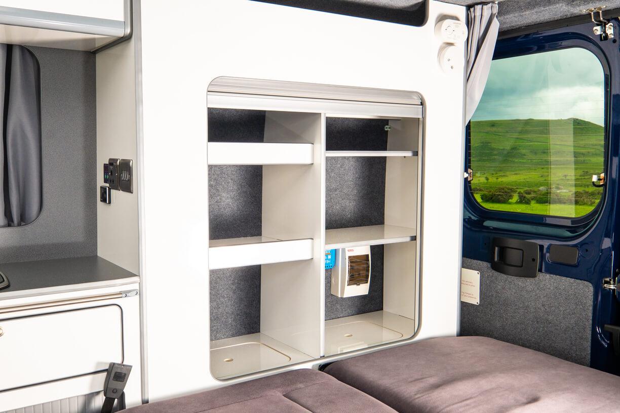 Cupboards Vr200