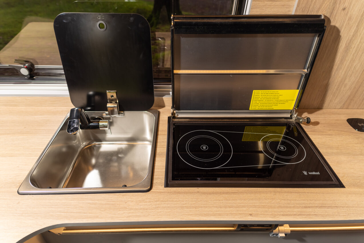 Kitchen Sink And Hob Vr400