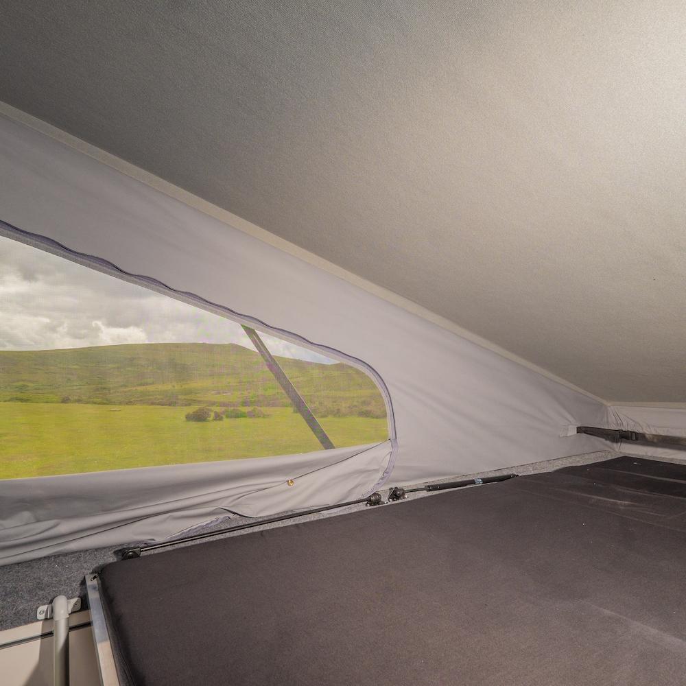 Pop Roof Bed Highlight