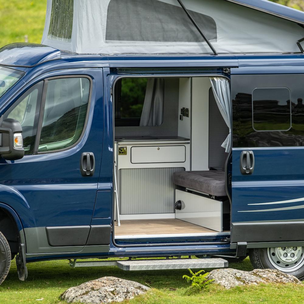 Sliding Side Door Highlight