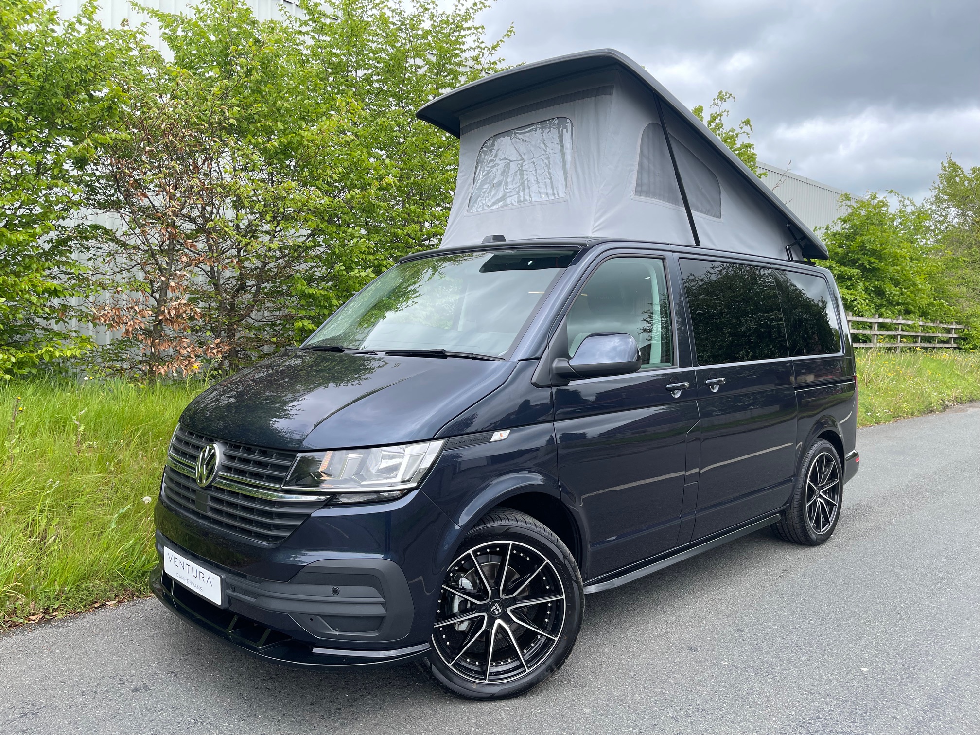 VW Transporter Riviera 110bhp Startline (J35726)
