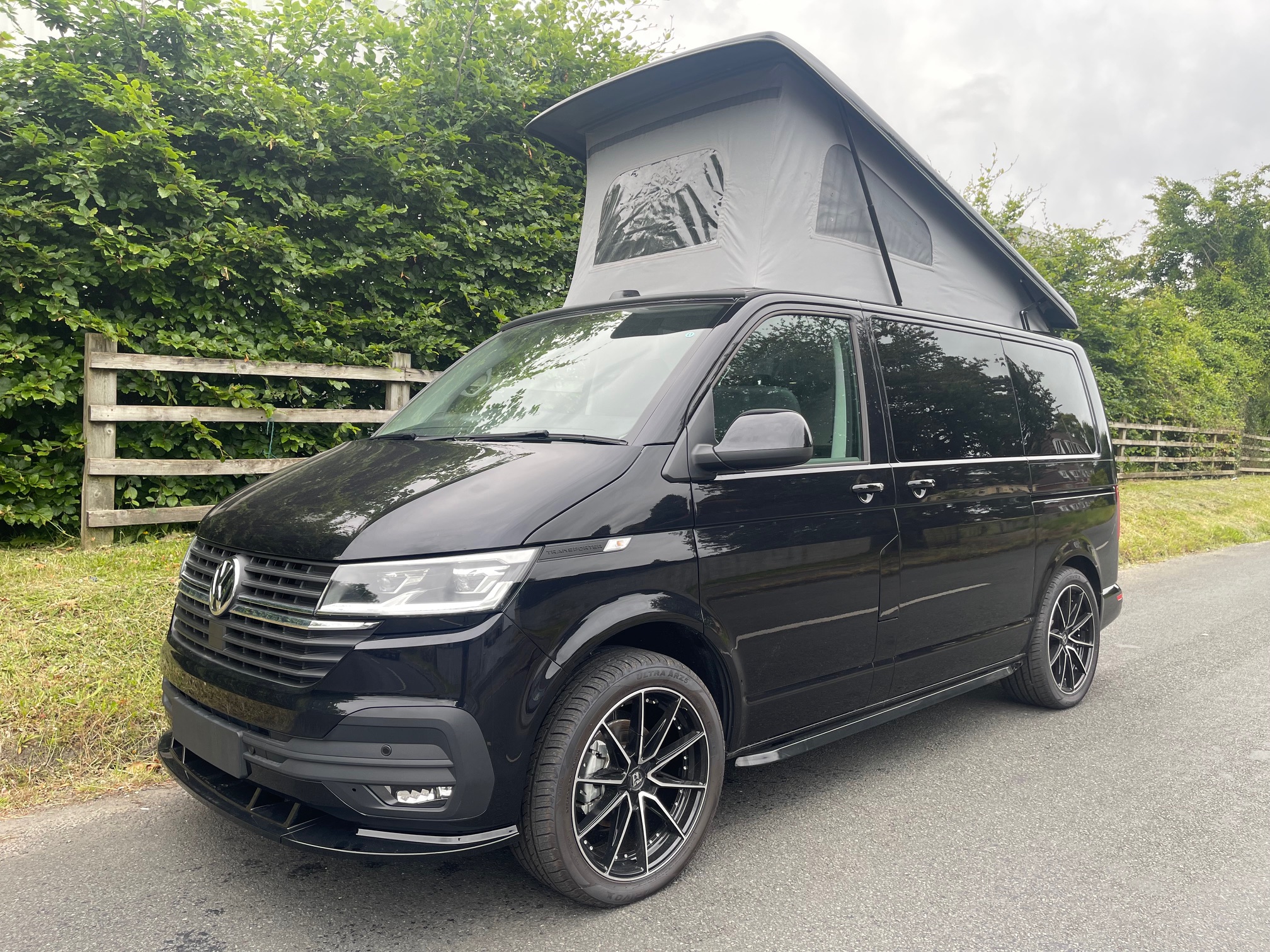 VW Transporter Riviera 150 DSG Highline (J35416)